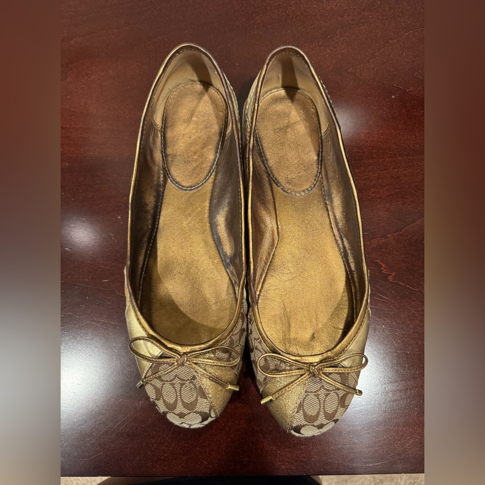 Coach flats size 8.5